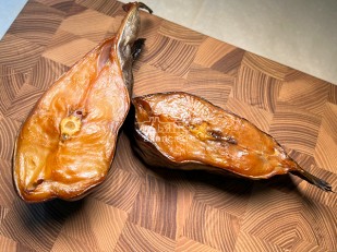 Лещ холодного копчения: Сом стейк х/к