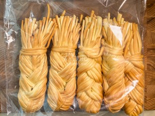 Фрайчизы со вкусом Васаби (100 гр.): Сырный продукт ФЕРМЕРСКИЙ коса копченая