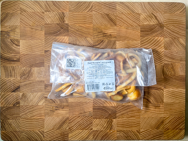 Сыр 150 гр ГОРНЫЙ СЫРОВАР (Ассорти копчёный) в Мытищах