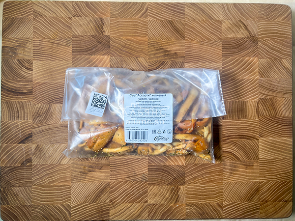 Сыр 150 гр ГОРНЫЙ СЫРОВАР (Ассорти копчёный с укропом и чесноком) в Мытищах